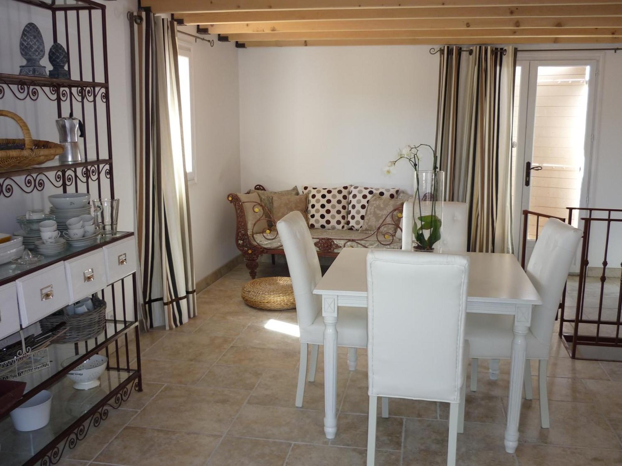 La Fontaine Des Noyers Villa Saint-Saturnin-lès-Apt Room photo
